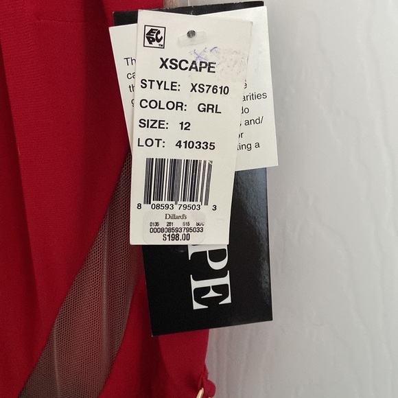 BNWT evening gown in red, size 12 - Picture 4 of 4